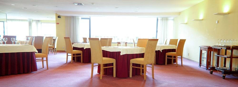 Premium Porto 4* Maia (Porto)